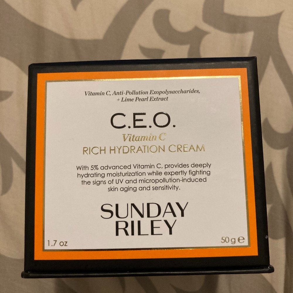 Rich hydration cream with vitamin C
